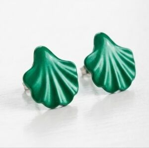 Emerald Green Scallop Shell Stud Earrings Enamel Mermaidcore Nautical Preppy